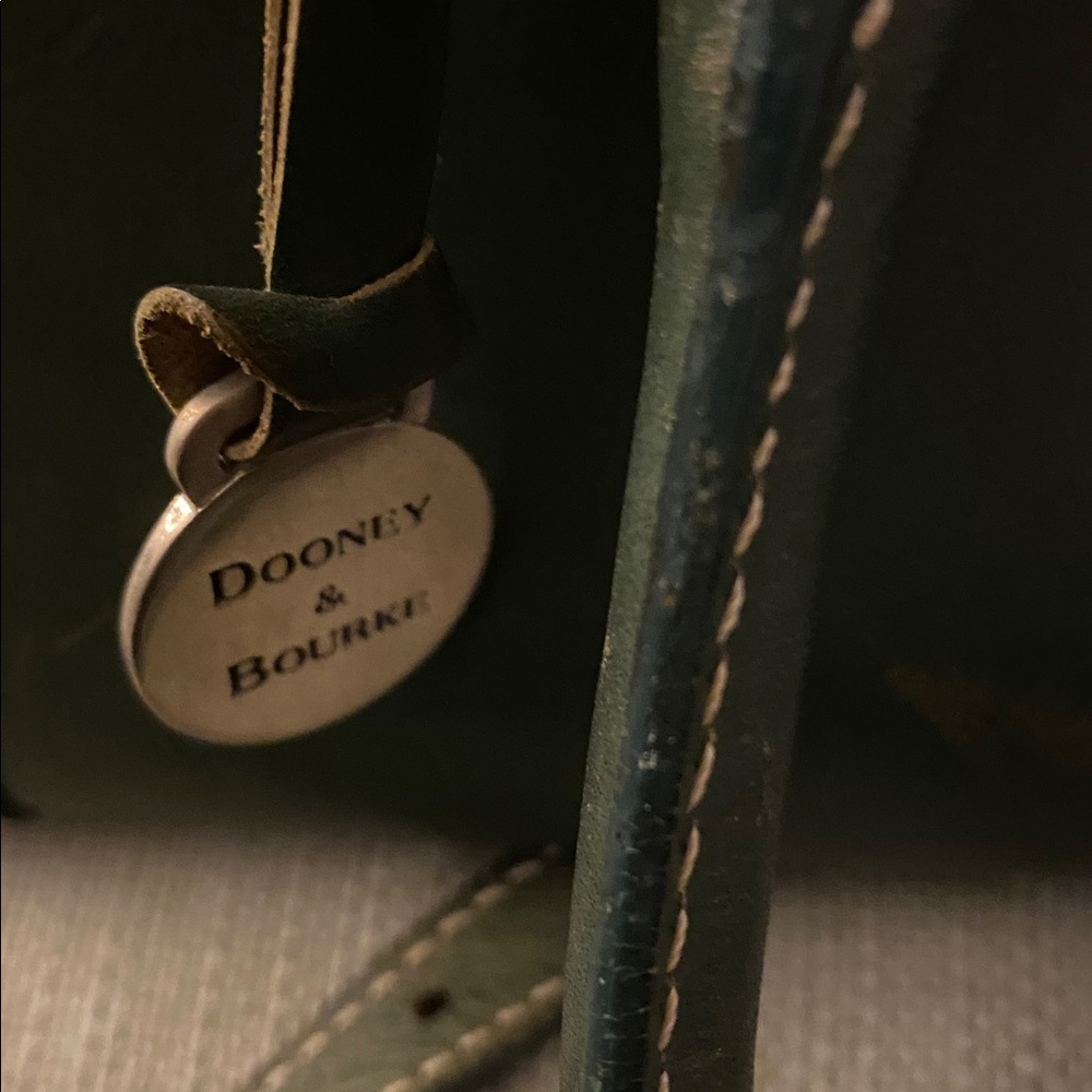 Vintage Green Dooney and Bourke Alto Bag - Picture 4 of 9